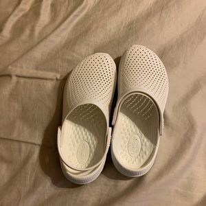 Literide Crocs women’s size 7